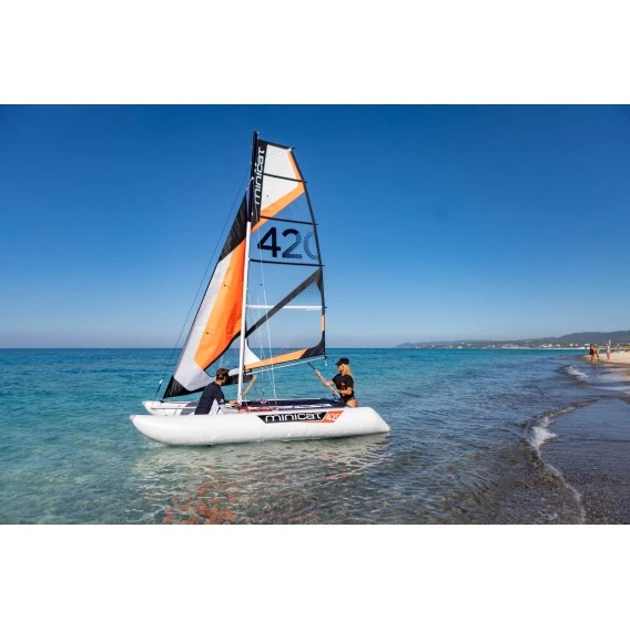 MiniCat 420 Emotion Aufblasbarer Katamaran Segelboot 2 MiniCat 420 Emotion Aufblasbarer Katamaran Segelboot – Bild 2